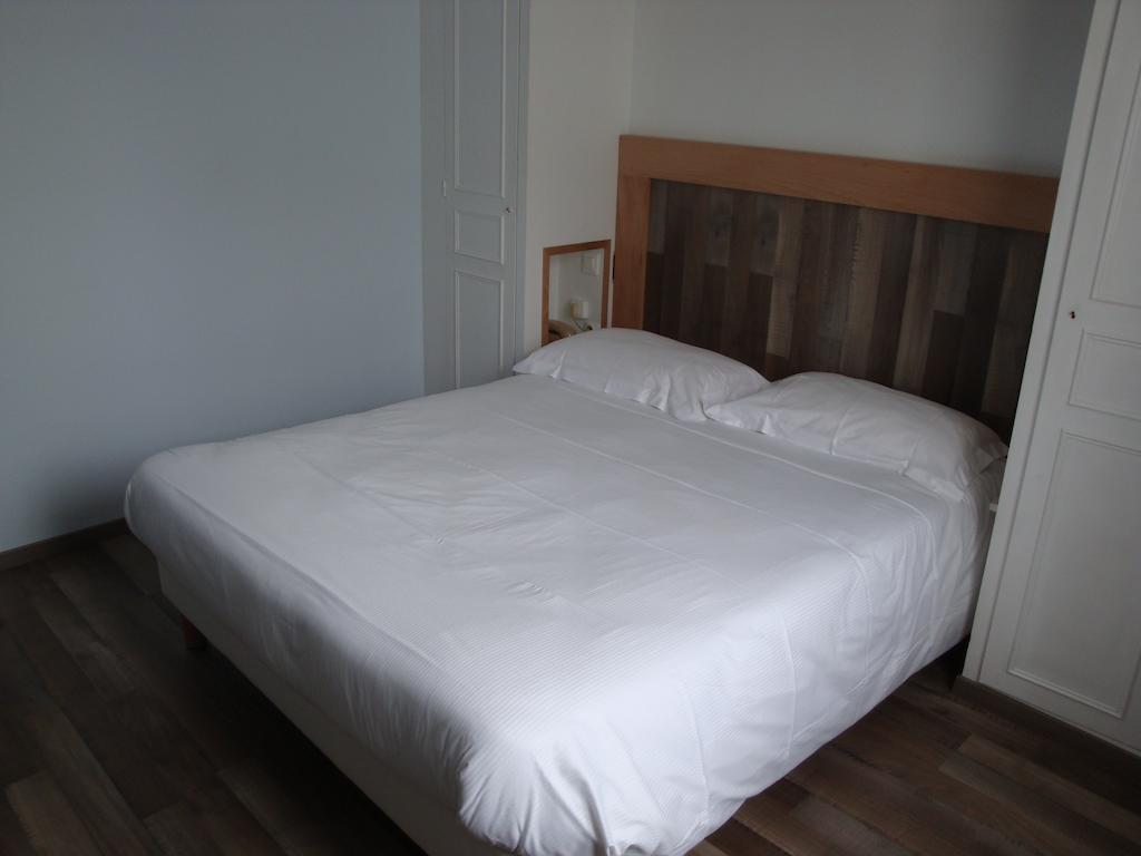 Hotel De L'Orme, Akena Evreux Luaran gambar